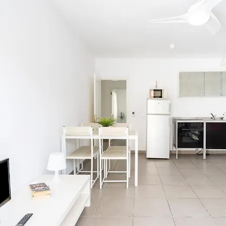 Live Arona Callao Apartment *